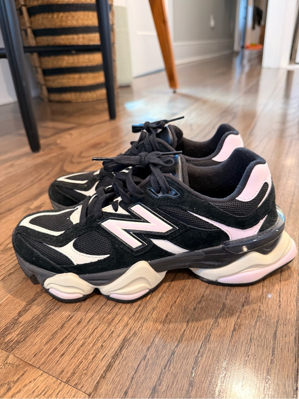 New Balance 960 Black, Pink & Cream Retro Chunky Sneakers - Picture 2 of 7